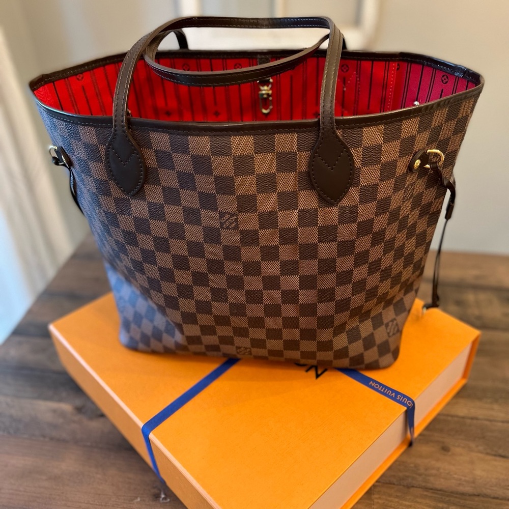 ** Authentic ** Neverfull MM Brown Damien used LV Handbag